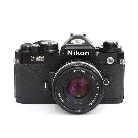 Nikon FE2 svart + 50/1,8 Ais