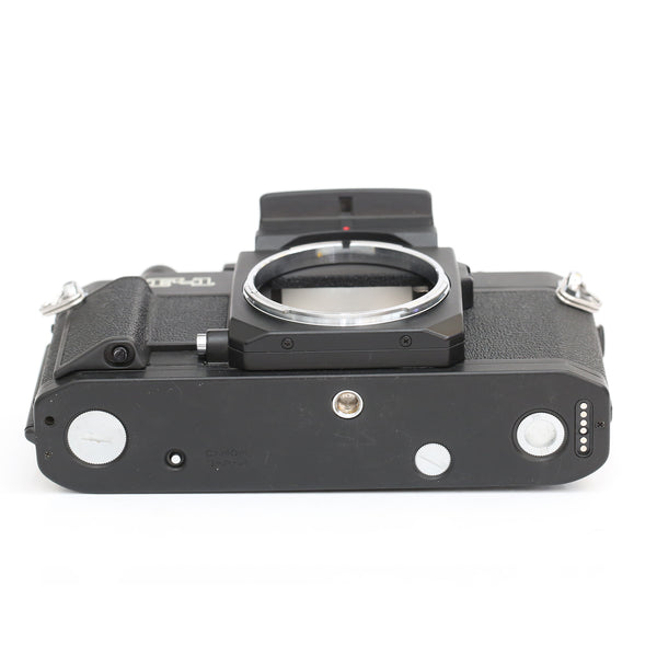 Canon F-1 New (i närmast toppskick)