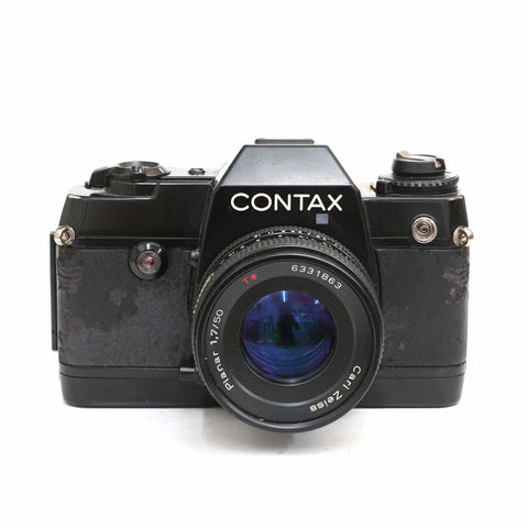 Contax 137 MD Quartz + Carl Zeiss Planar 50/1.7