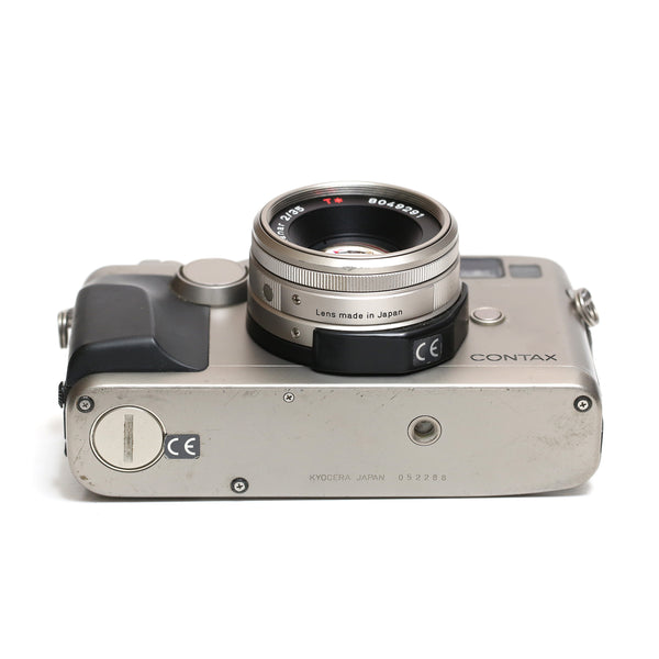 Contax G2 + Planar 35mm f2