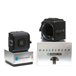 Hasselblad 500 c/m + A12 svart + Acute Matte skiva 42165 (MINT/SER OANVÄNT UT)