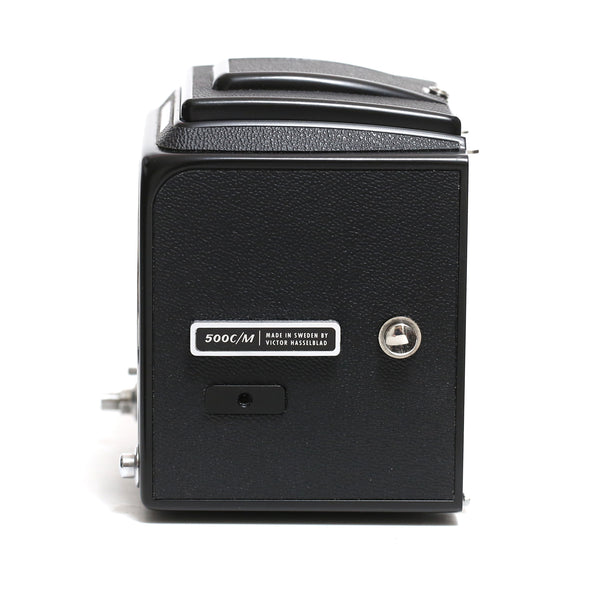 Hasselblad 500 c/m + A12 svart + Acute Matte skiva 42165 (MINT/SER OANVÄNT UT)