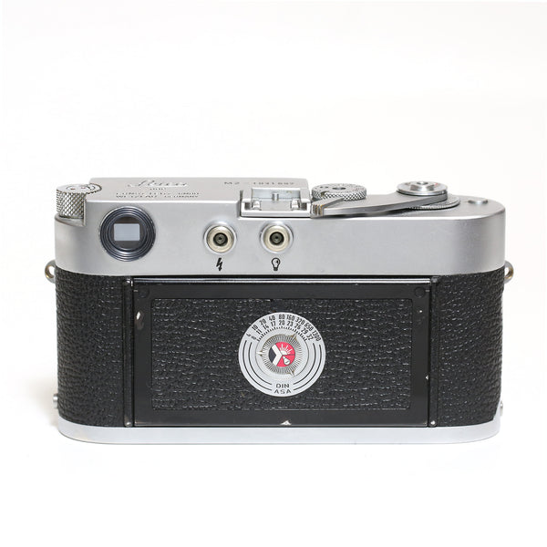 Leica M2
