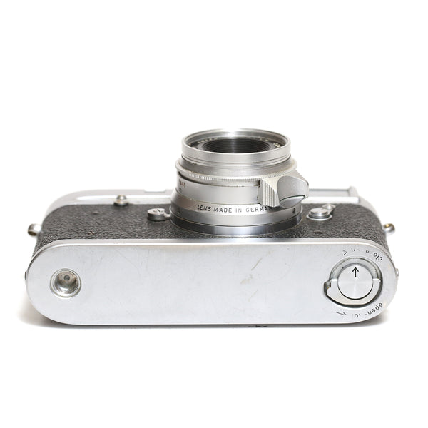 Leica M2 + Summaron 35mm f2.8 + Leicameter MR
