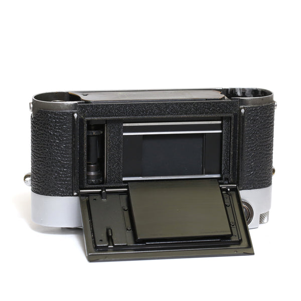 Leica M2 + Summaron 35mm f2.8 + Leicameter MR