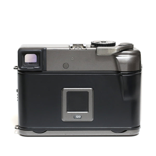 Mamiya 7 + 65mm f4