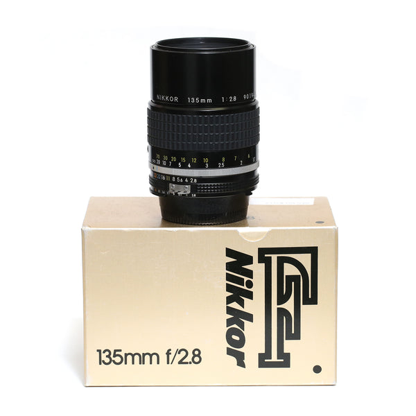 Nikkor 135mm f2.8 Ais