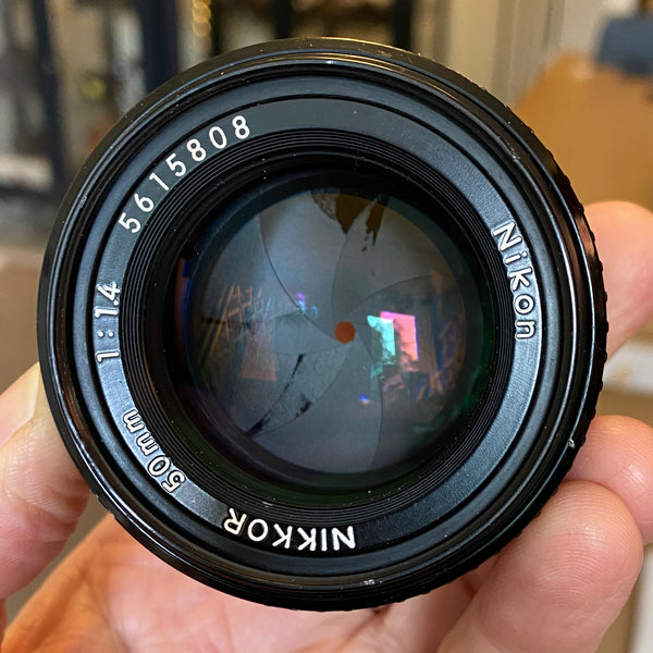 Nikkor 50mm f1.4 Ais (oil on the aperture blades)