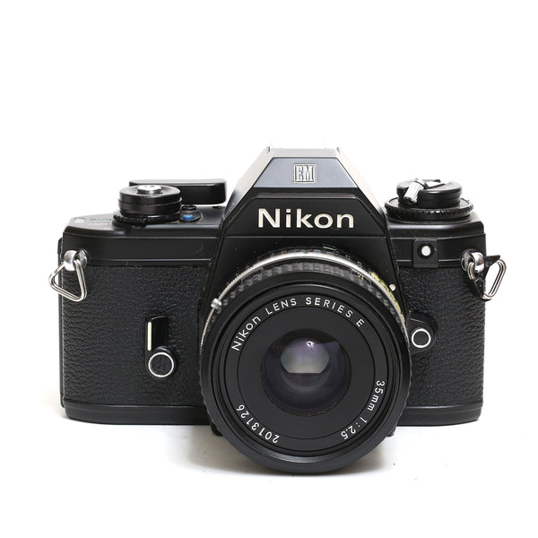 Nikon EM + Nikon Serie-E 35/2,5