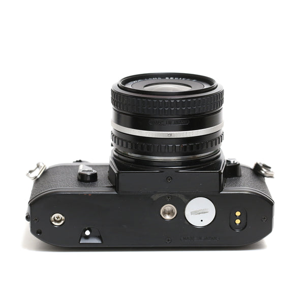 Nikon EM + Nikon Serie-E 35/2,5