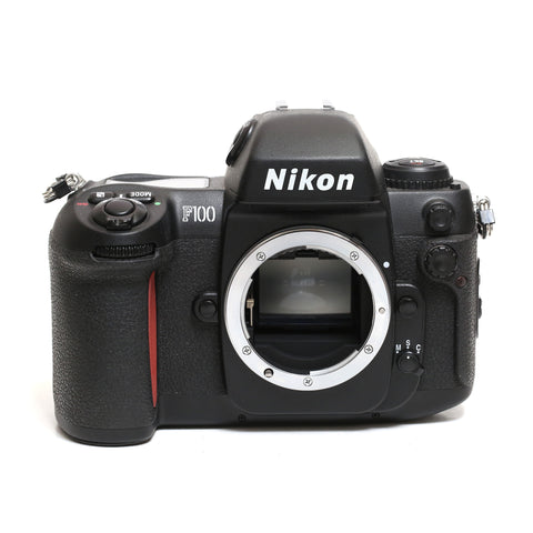 Nikon F100 (Toppskick)