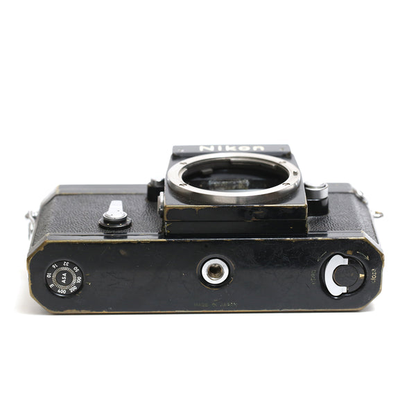 Nikon F svart