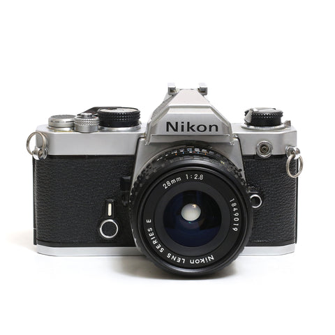 Nikon FM + Nikon Serie-E 28mm f2.8