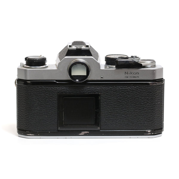 Nikon FM + Nikon Serie-E 28mm f2.8