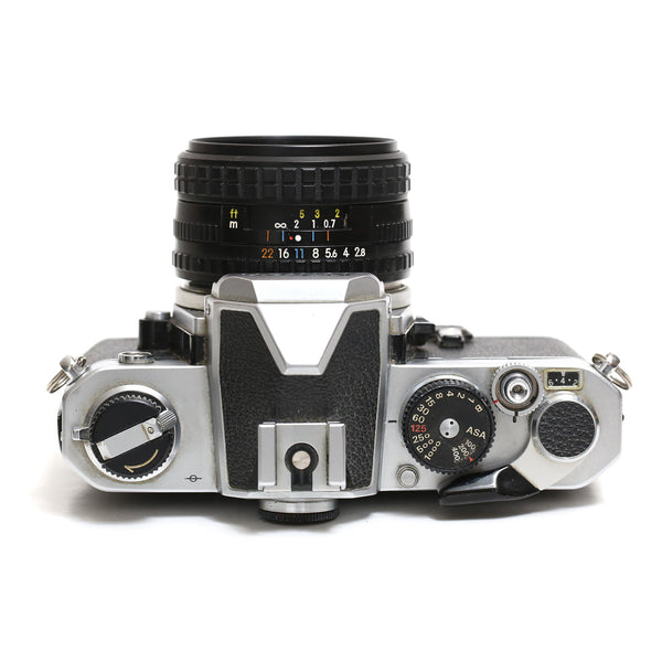 Nikon FM + Nikon Serie-E 28mm f2.8