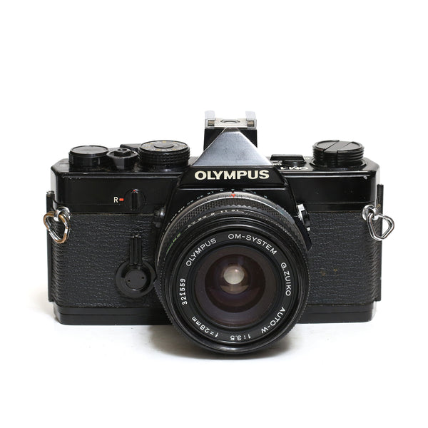 Olympus OM-1 Svart + 28mm f3.5