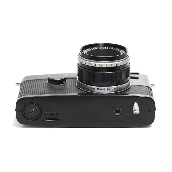 Olympus Pen FT svart + 38mm f1.8 Halvformat