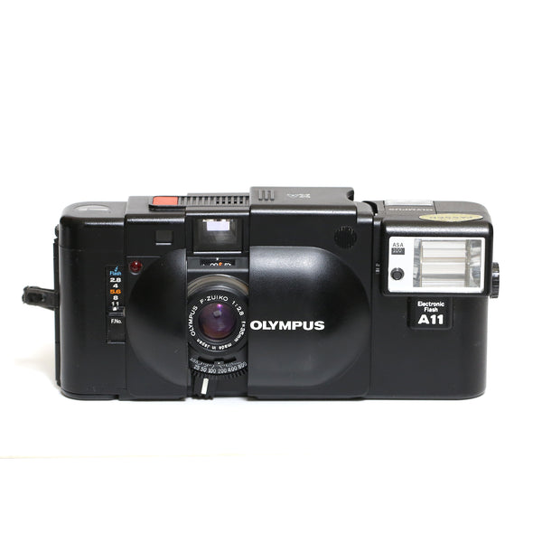 Olympus XA + A11 blixt