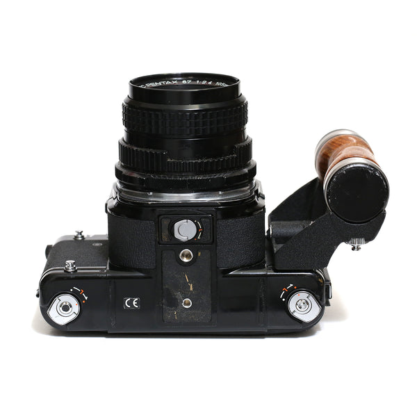 Pentax 67 + 105mm f2.4 + Trähandtag