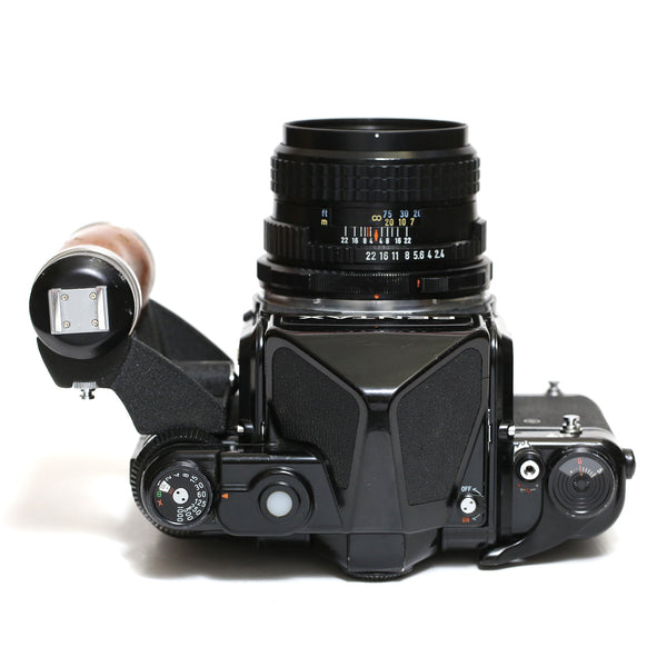 Pentax 67 med TTL prisma + 105mm f2.4 + trähandtag (LÄS)