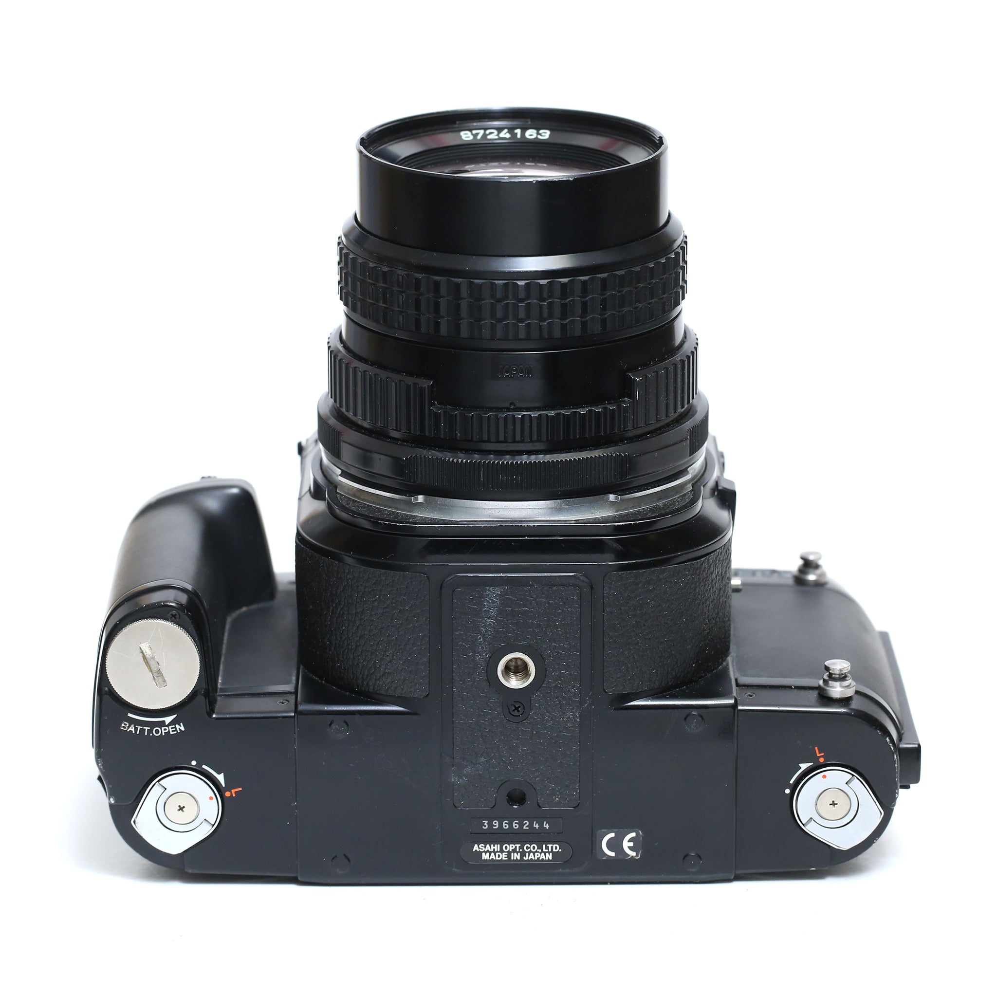 フィルムカメラ Pentax 67II SMC 105mm f2.4 C0168 Pentax 67II + SMC Pentax 105mm f2.4 + wooden handle – Kamerastockholm
