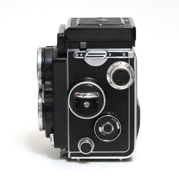 Rolleiflex 2.8F, Planar 80mm f2.8. Planglas och "Hump back" RARE! (defekt ljusmätare)