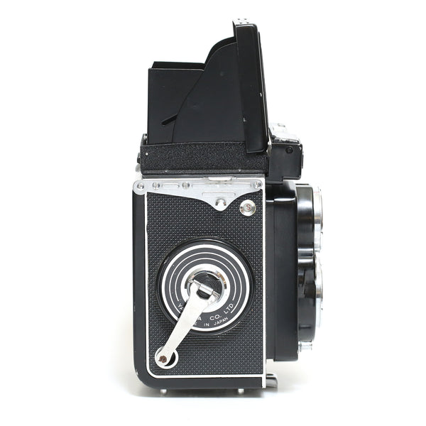 Yashica-Mat EM